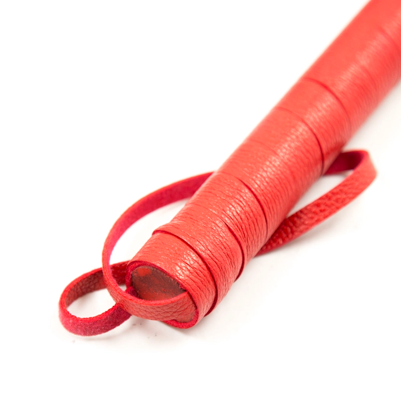 Плетка длинная Fetish Boutique Delux Extra-Long Flogger Red