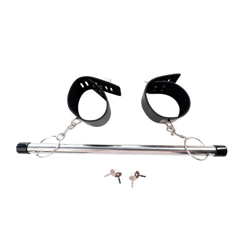 Распорка для ног на замках Fantasy Spreader bar with ankle cuffs